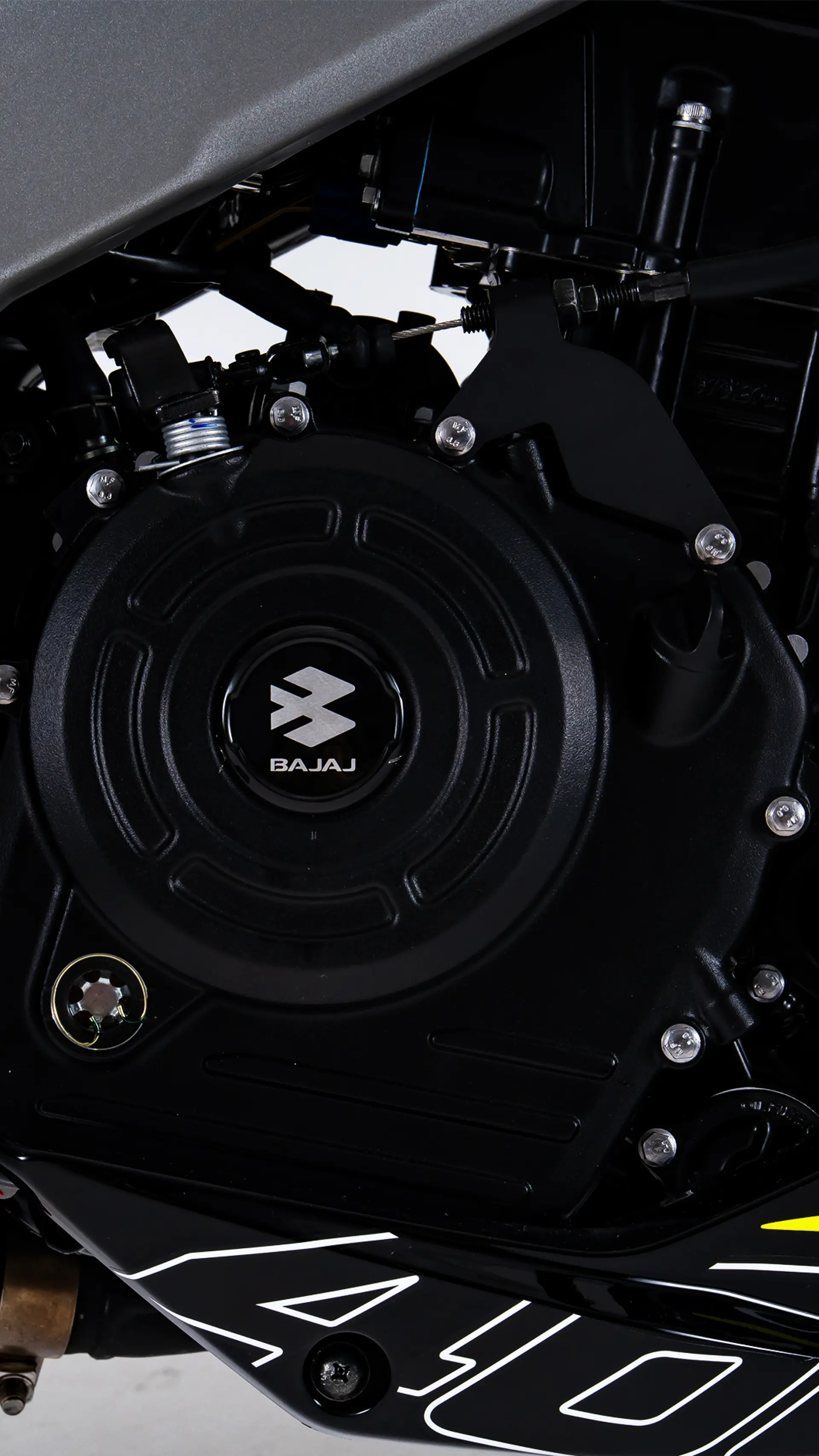 373 cc Tek Silindir DOHC Motor