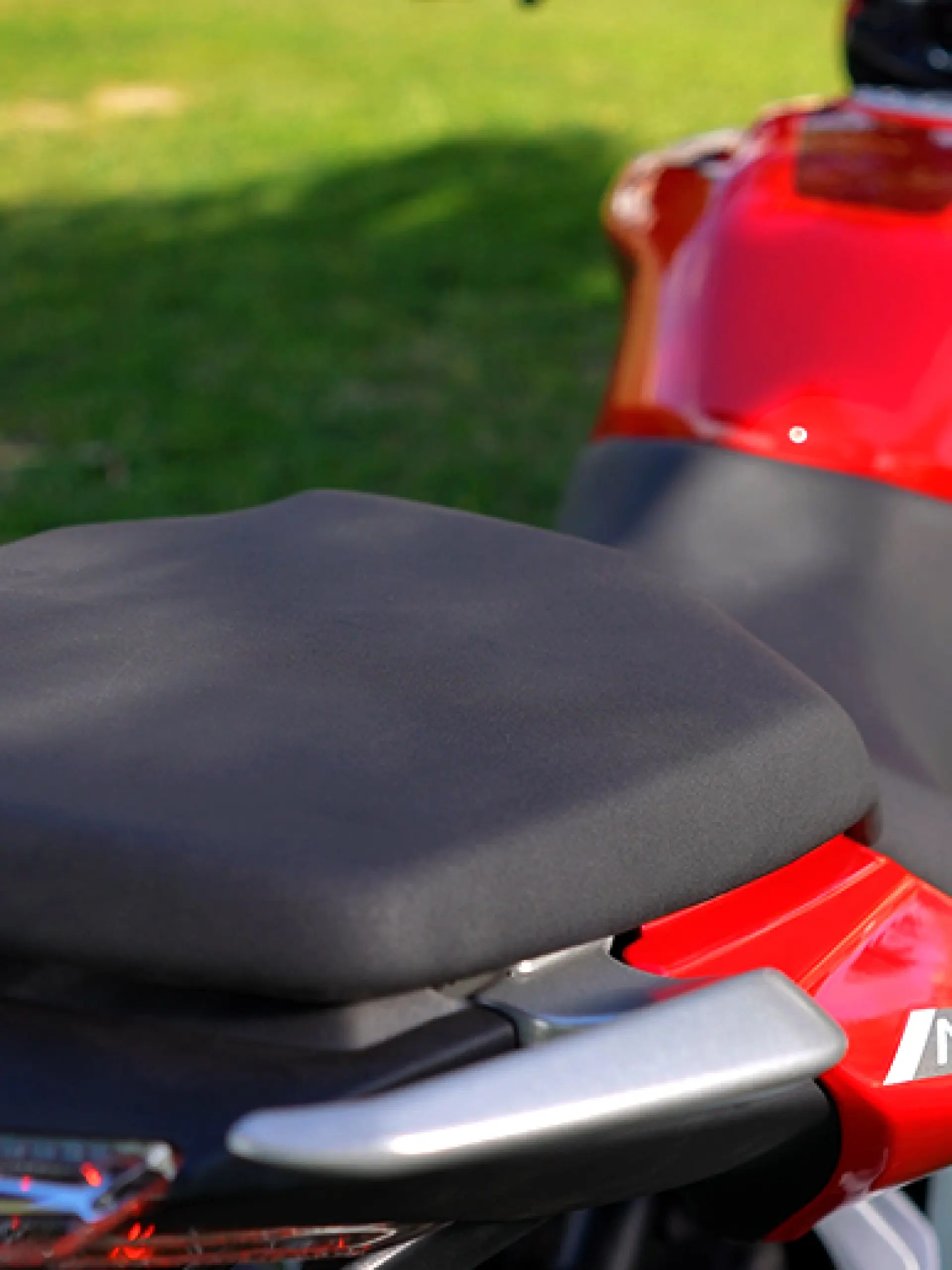 Geniş ve Destekli Sele