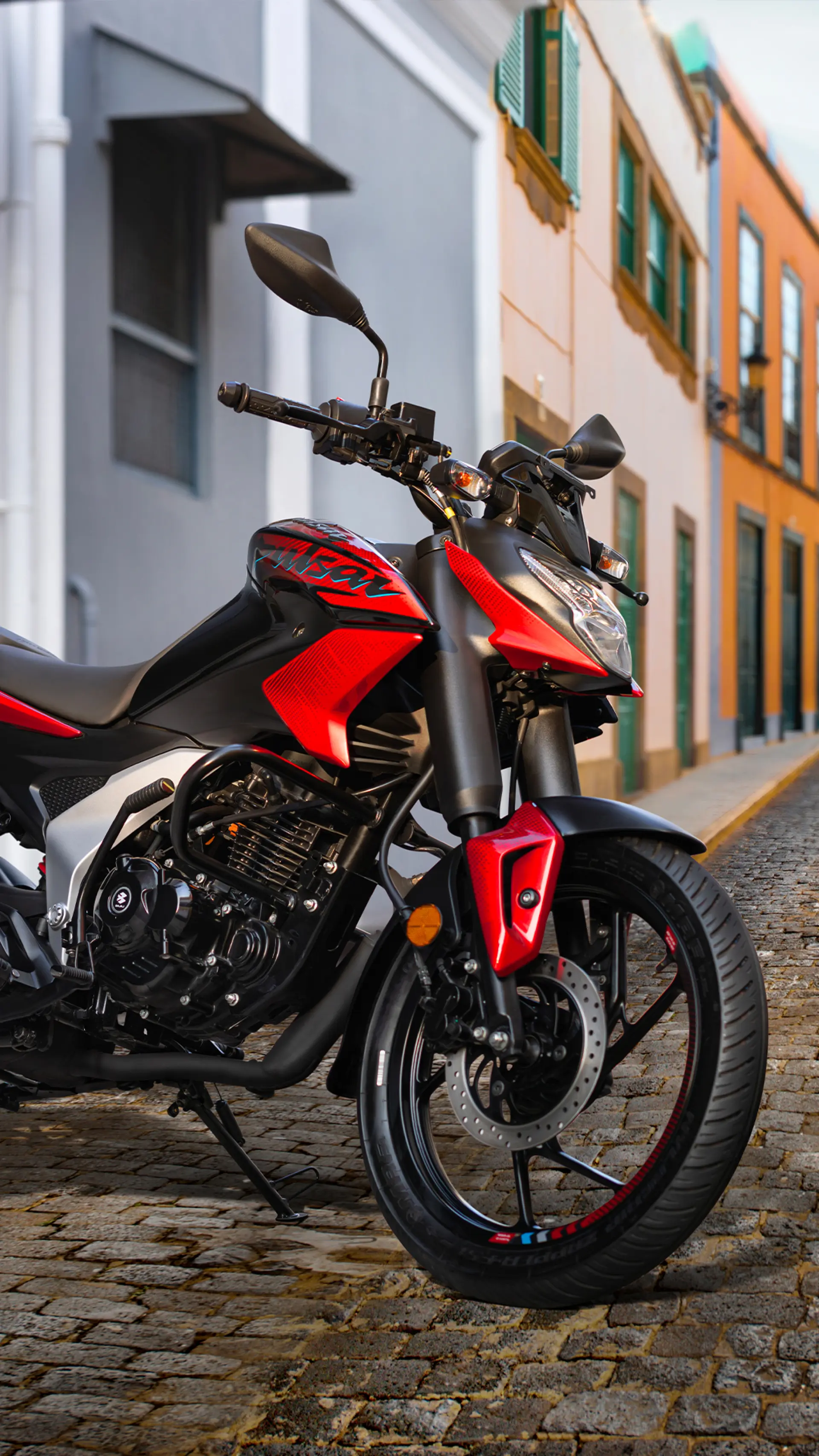 Aerodinamik & Kompakt Gövde