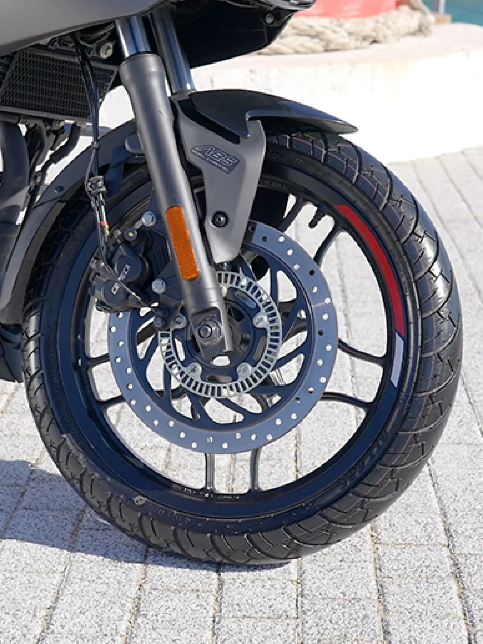 Geniş Tabanlı Lastikler