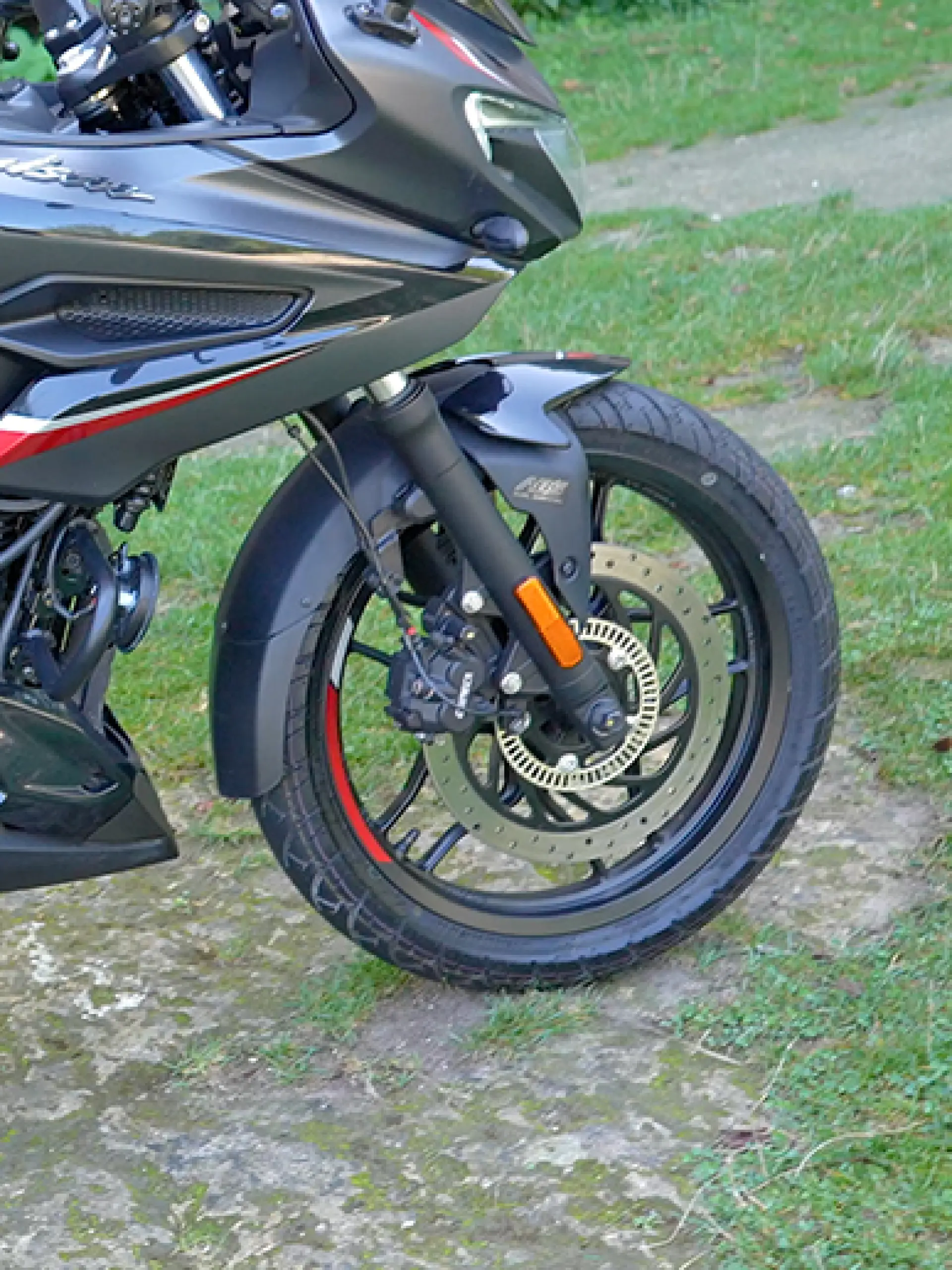 Tubeless Lastikler (100/80-17 & 130/70-17)