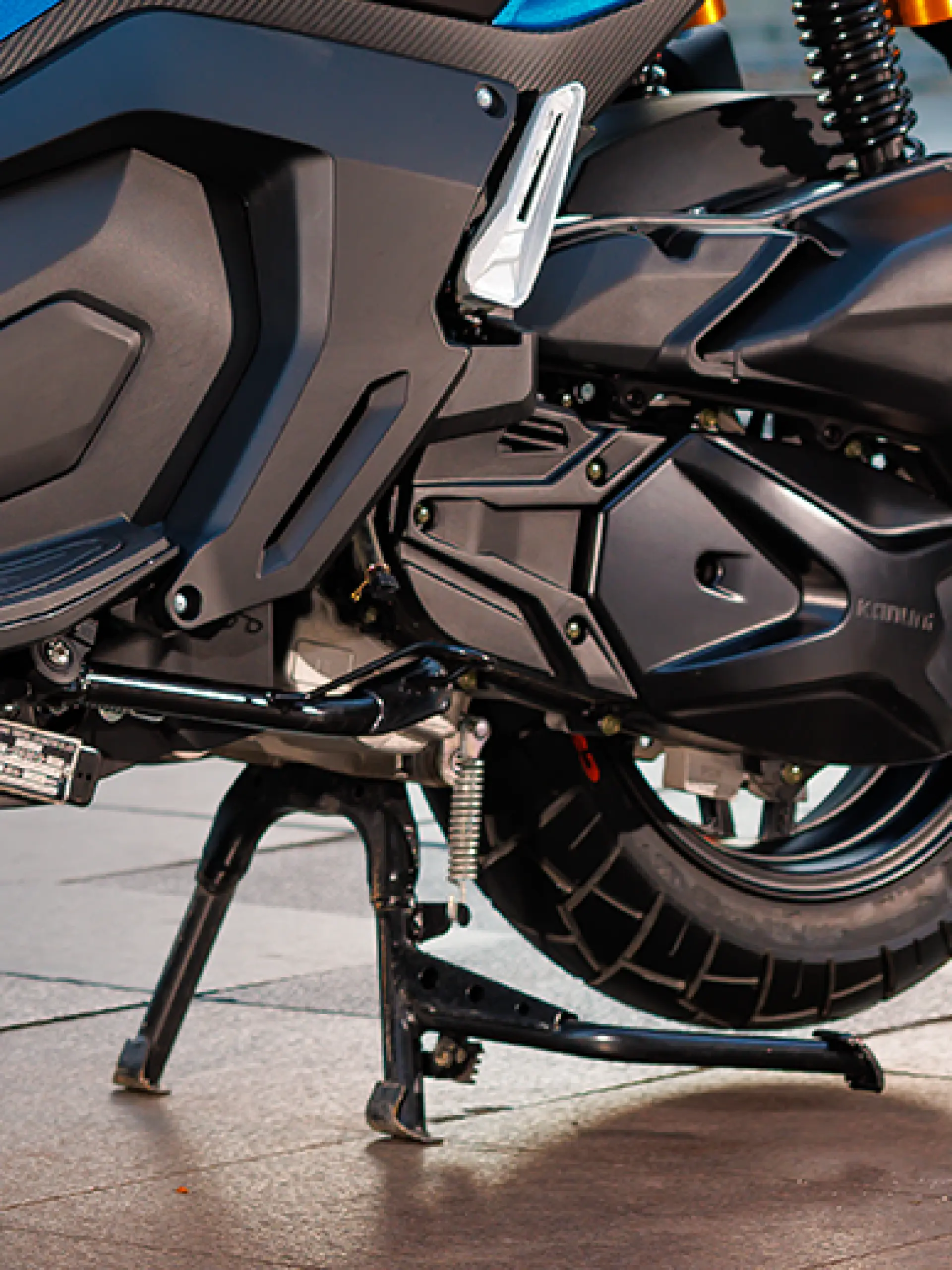 Katlanır Arka Yolcu Ayaklığı