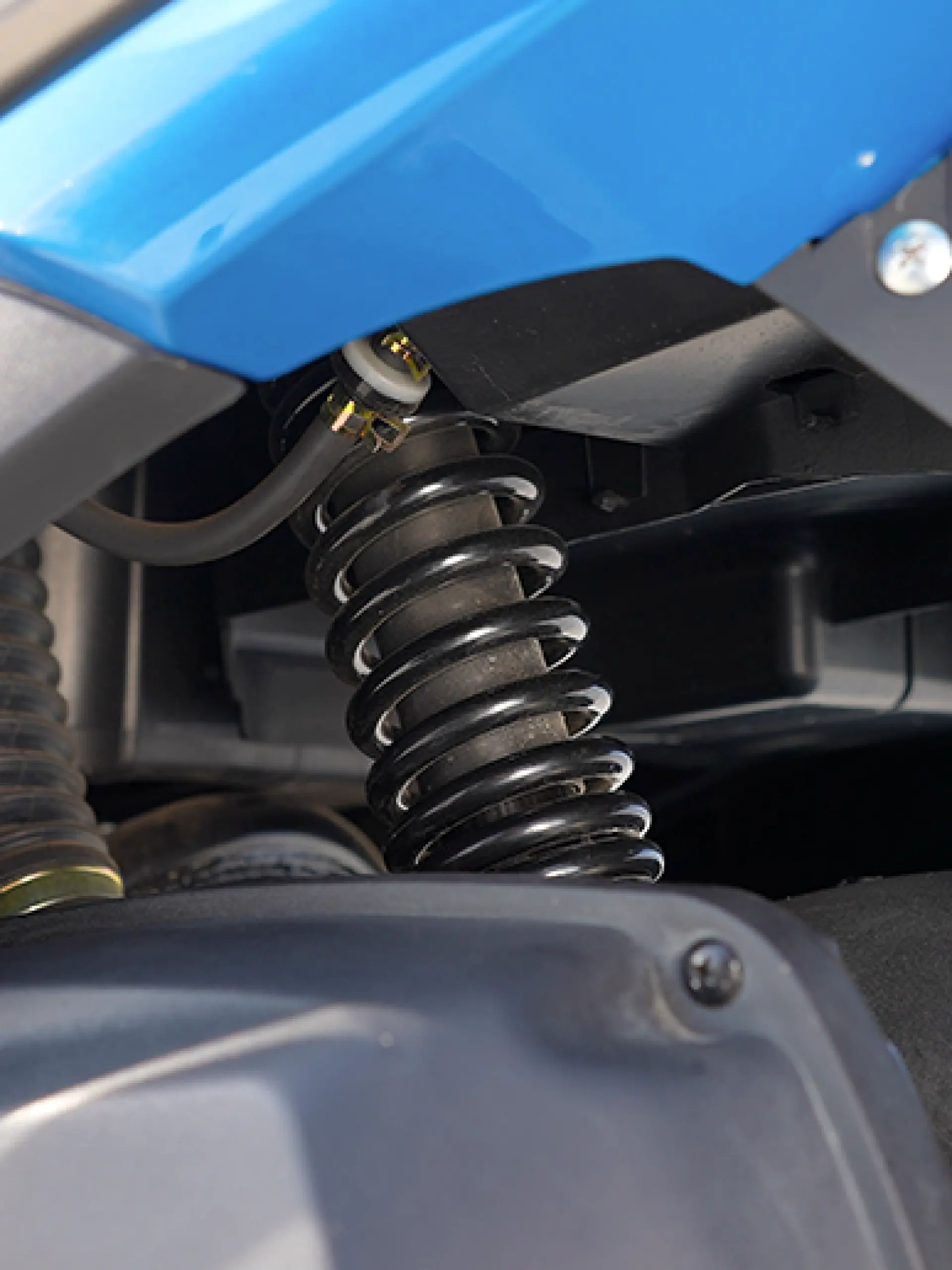 Arka Helezon Yaylı Süspansiyon