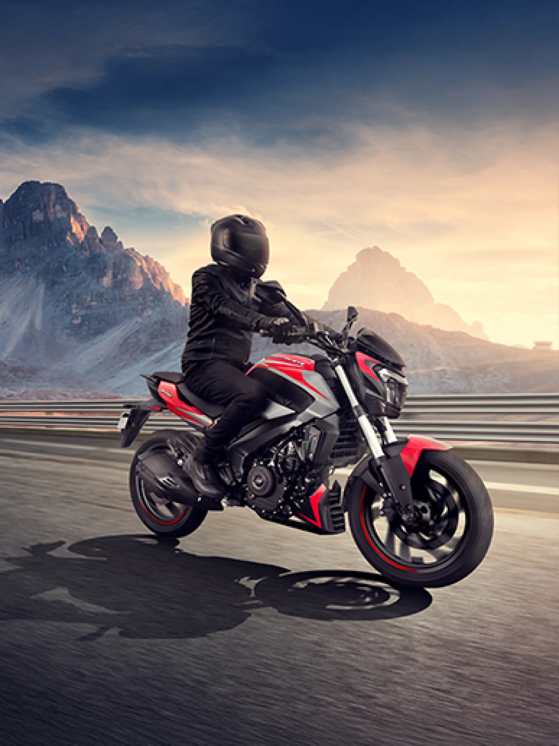 Sportif Naked Ve Touring'i Birleştiren Tasarım