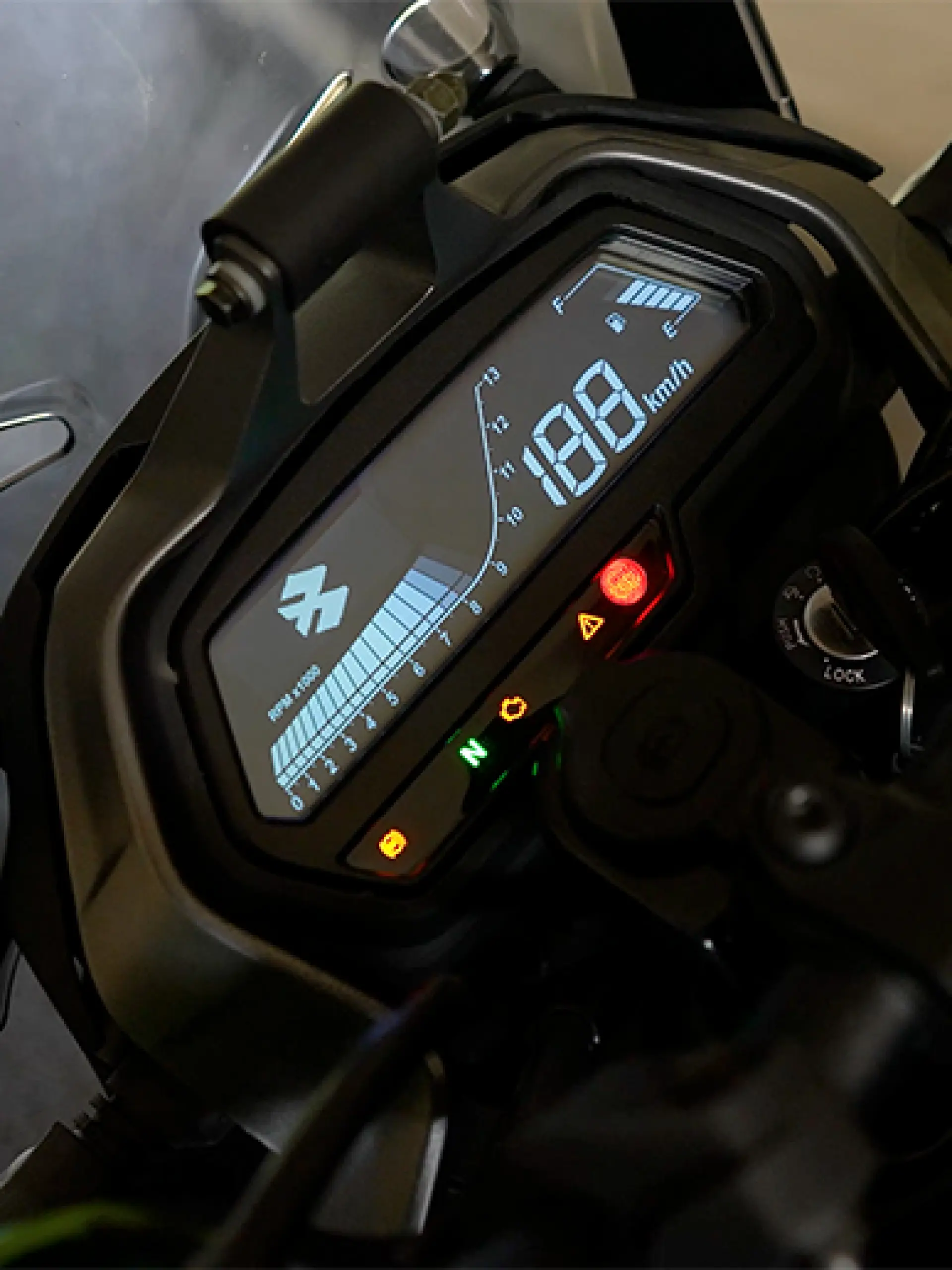 En iyi Teknoloji İle Dijital Gösterge