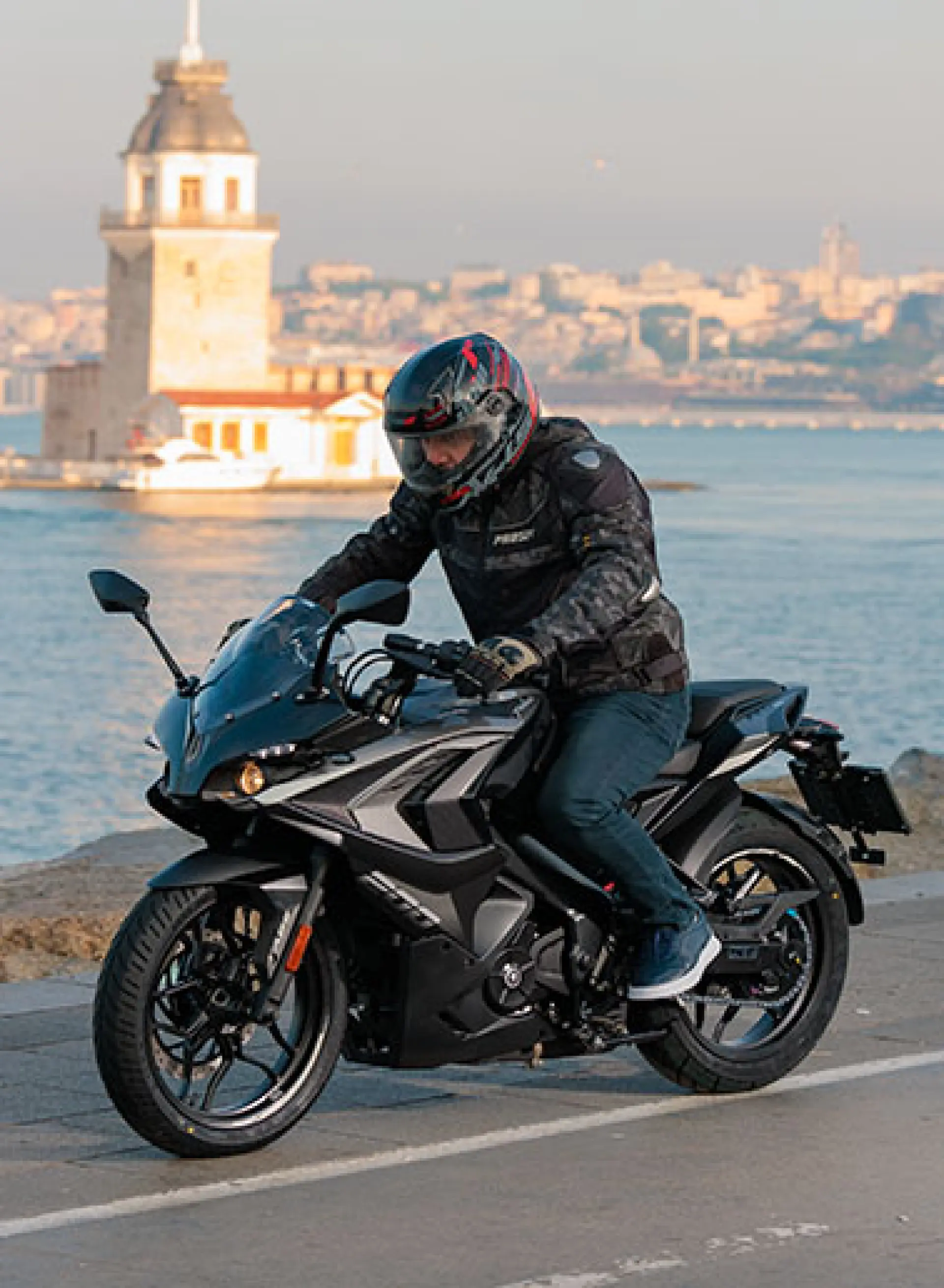 Racing Oturuş Pozisyonu