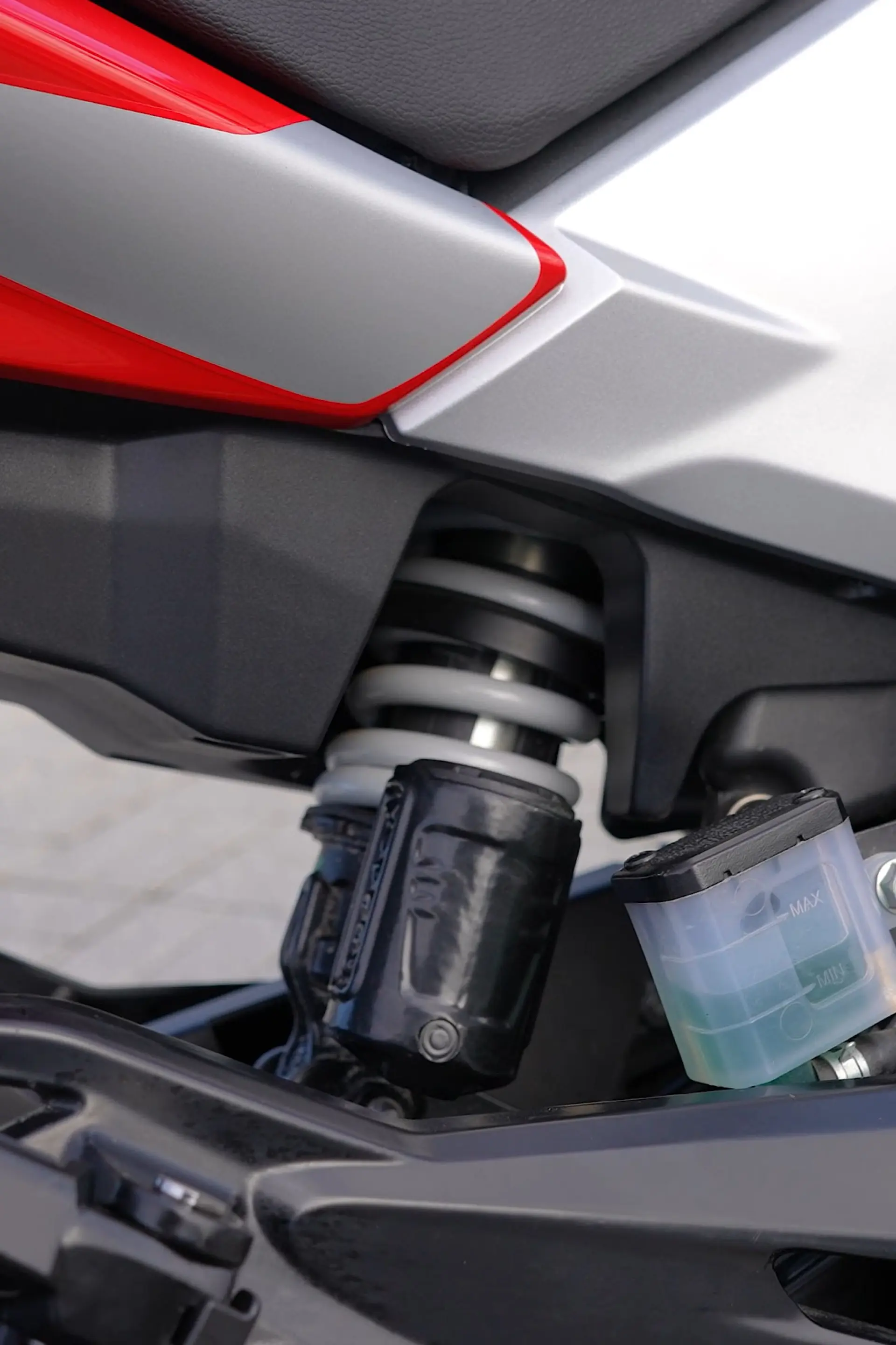 Ayarlanabilir Arka Monoshock Süspansiyon